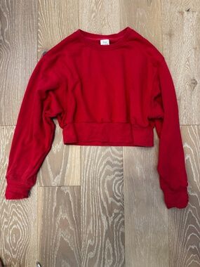 TNA AIRY CROPPED CREW NECK IN RED MEDIUM